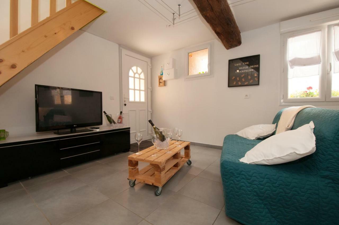 La Villa Des Roses Cormoyeux Oda fotoğraf